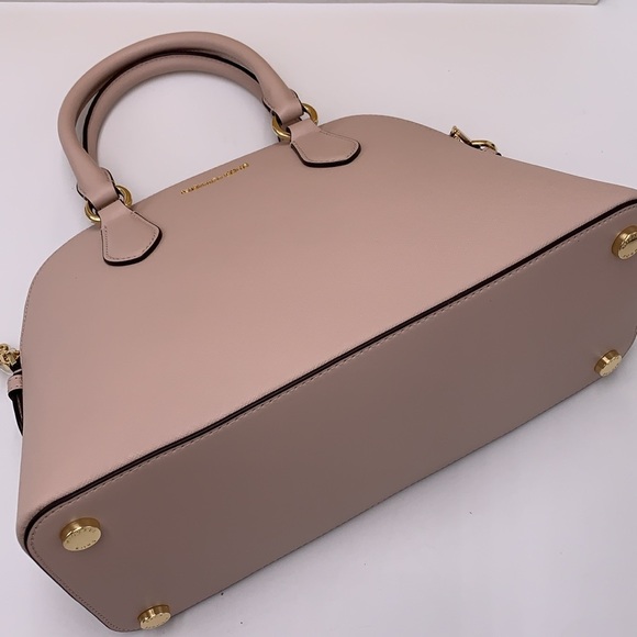 MICHAEL KORS
Veronica Medium Saffiano Leather Dome Satchel
NWT - Picture 5 of 16